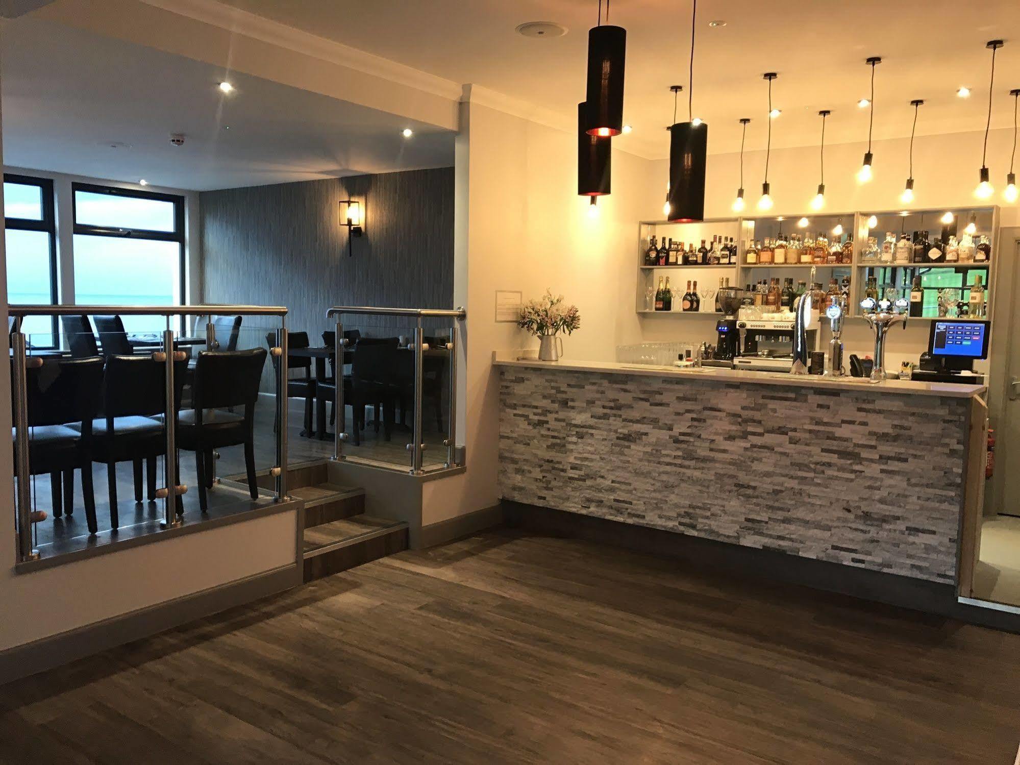 The Knowes Hotel & Restaurant Macduff Exterior foto