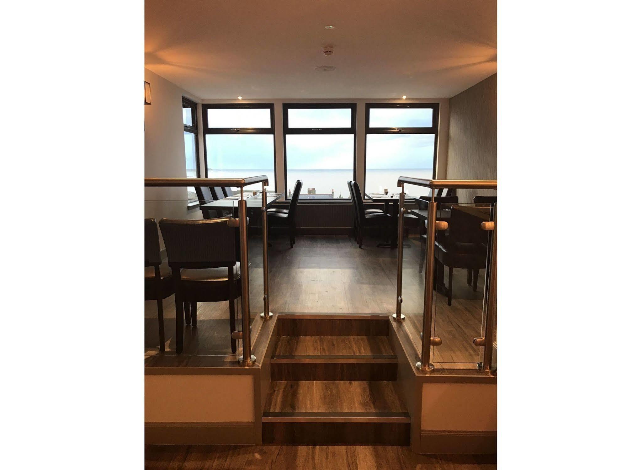 The Knowes Hotel & Restaurant Macduff Exterior foto